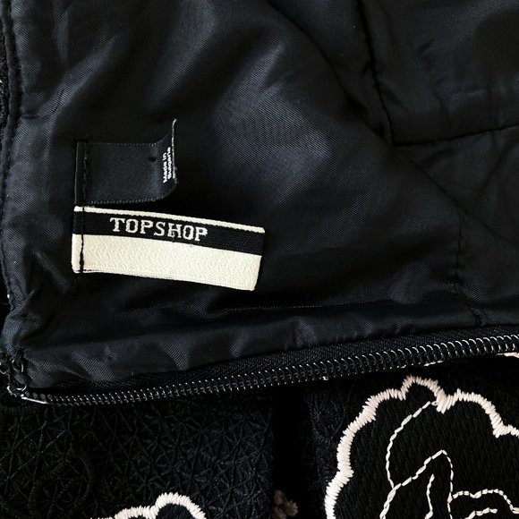 Topshop black mini dress with floral pattern - Size 10 - Picture 9 of 16